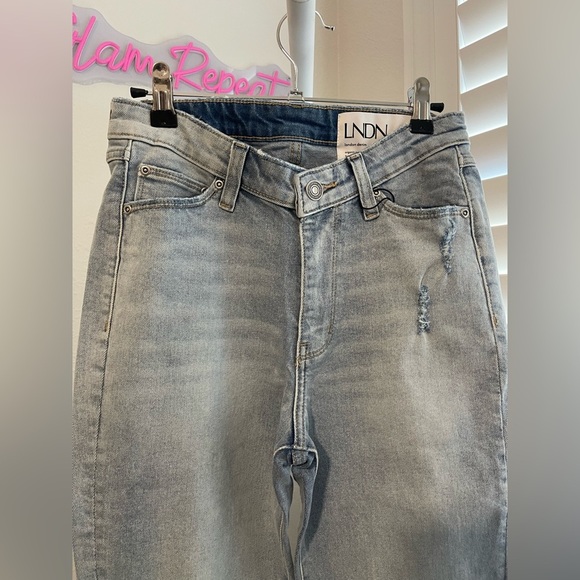 LNDN Light Wash Distressed Denim - Picture 4 of 7